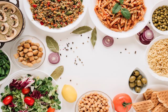 Come si può sviluppare un rapporto sano con il cibo