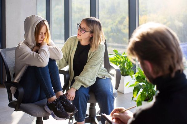Il ruolo dei genitori nella psicoterapia in adolescenza.jpg