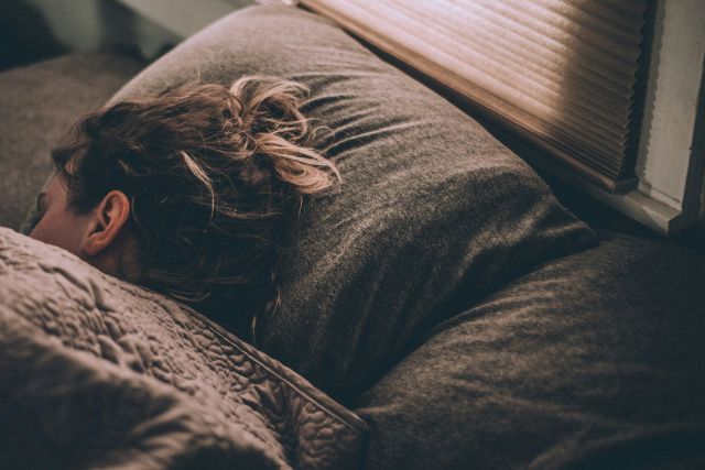 Rimedi per le sudate notturne