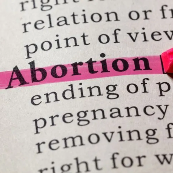 Aborto volontario: che cos'è e cosa può comportare