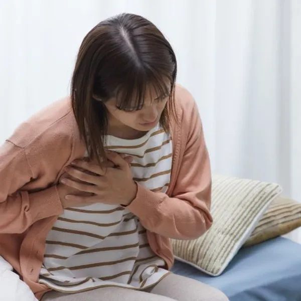 Alleviare il dolore al petto da ansia