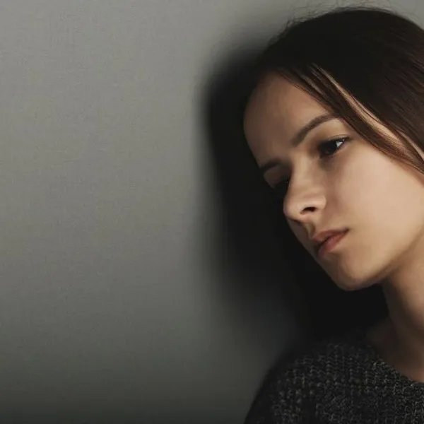 Depressione reattiva: cosa significa, sintomi e cure
