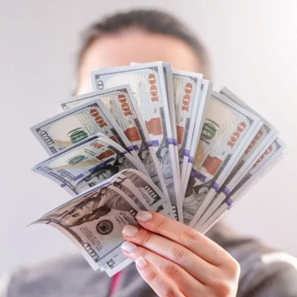 Ossessione per i soldi: cos'è l'iperopia