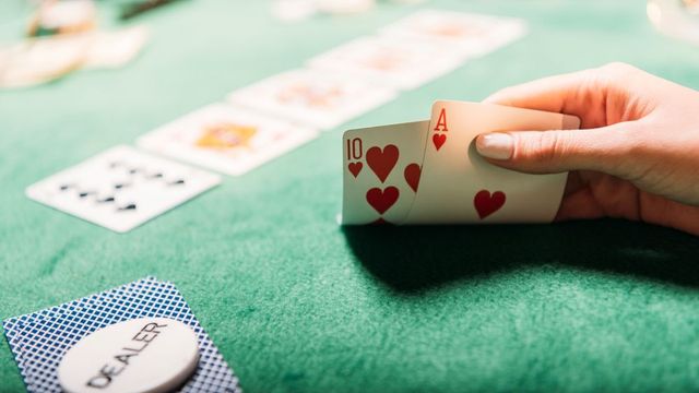 significato psicologico del bluff