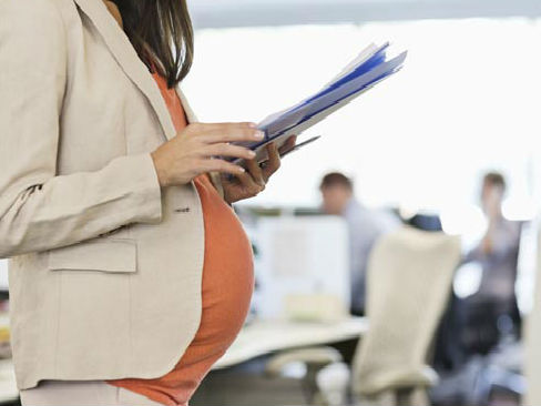 Rientro a lavoro dopo la maternità: come gestire la separazione dal figlio
