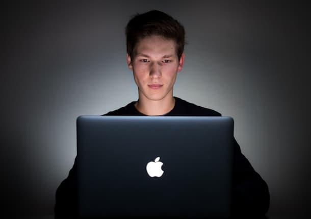 Dipendenza da internet in adolescenza